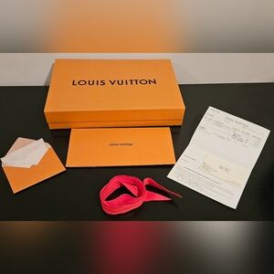 LOUIS VUITTON Magnetic Box Red Ribbon Receipt Holder Cleaning Cloth Handbag Set